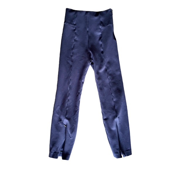 Good American Split Hem Scuba Pants - Picture 4 of 8